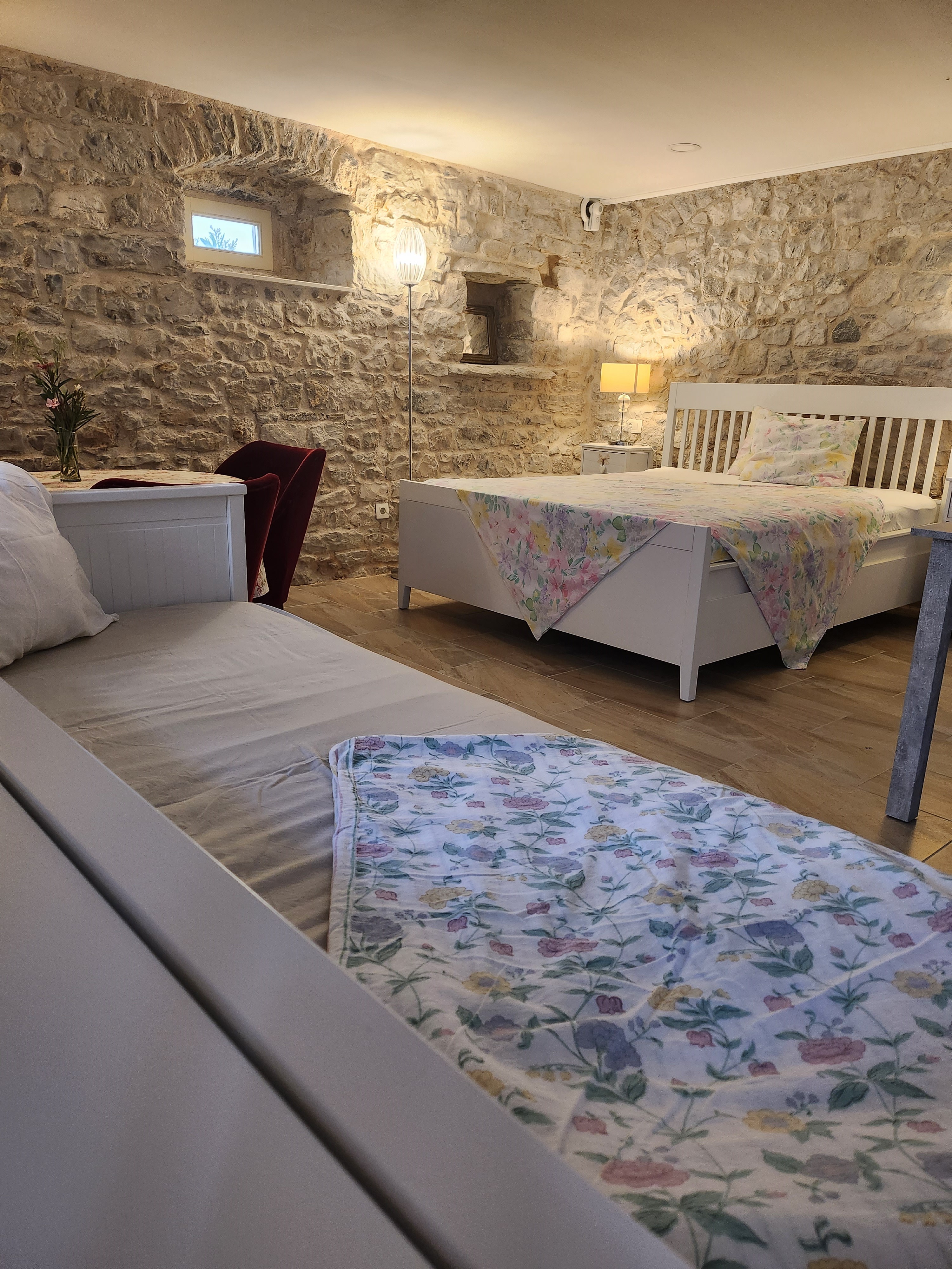 Druhá ložnice v apartmánu
